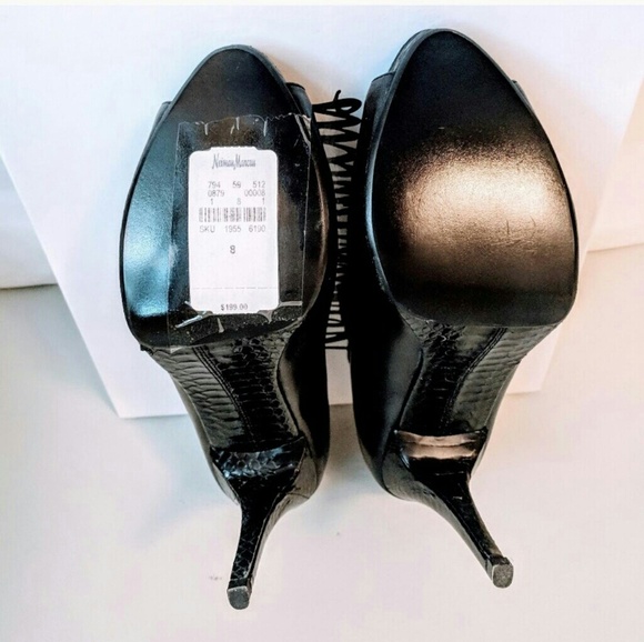 👠NWT NEIMAN MARCUS - Picture 6 of 6